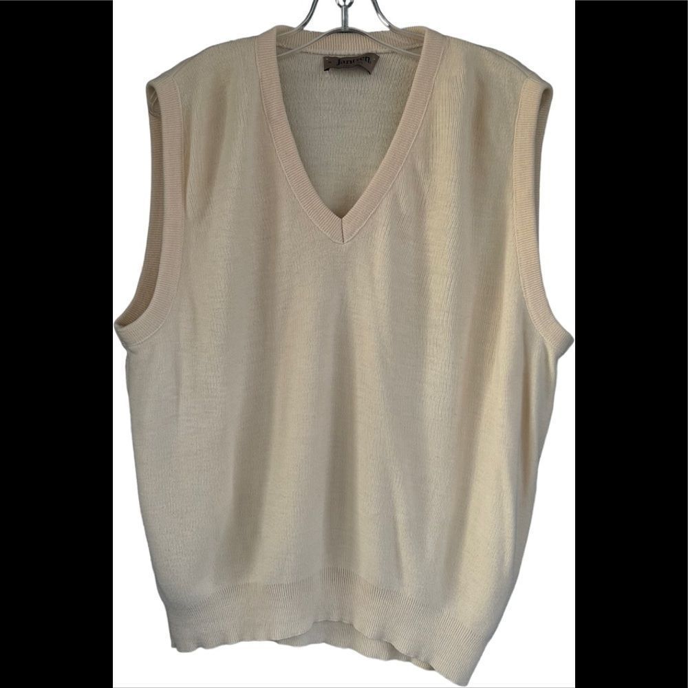 Jantzen men’s Tan Sweater Vest